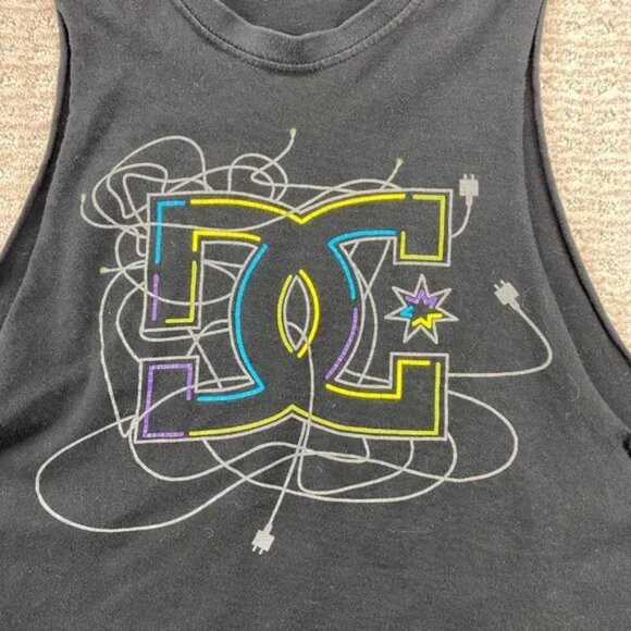 DC Shoes Shirt Men Extra Large XL Black Modified Cut-Off Sleeveless T-Shirt - Picture 2 of 9